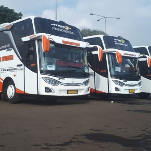 bus pariwisata 45 seat smoking toilet (3)